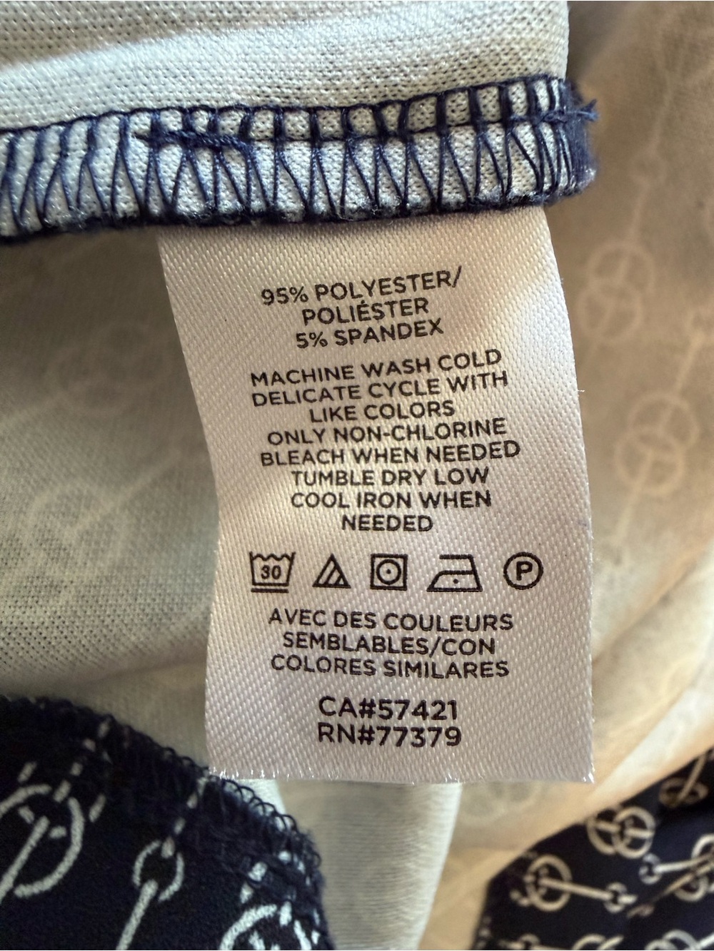 Ann Taylor Navy Chain-Print V-Neck Blouse - Picture 5 of 5